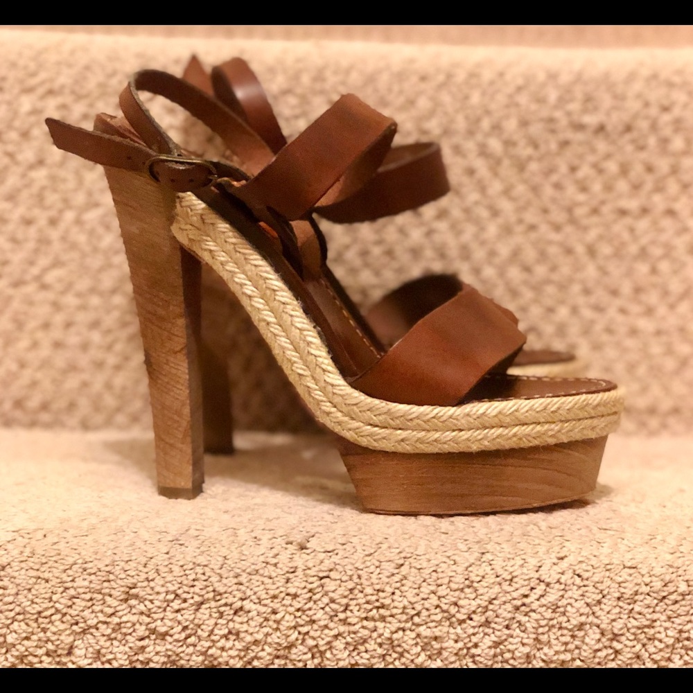 Christian Louboutin Satrinxa size 39